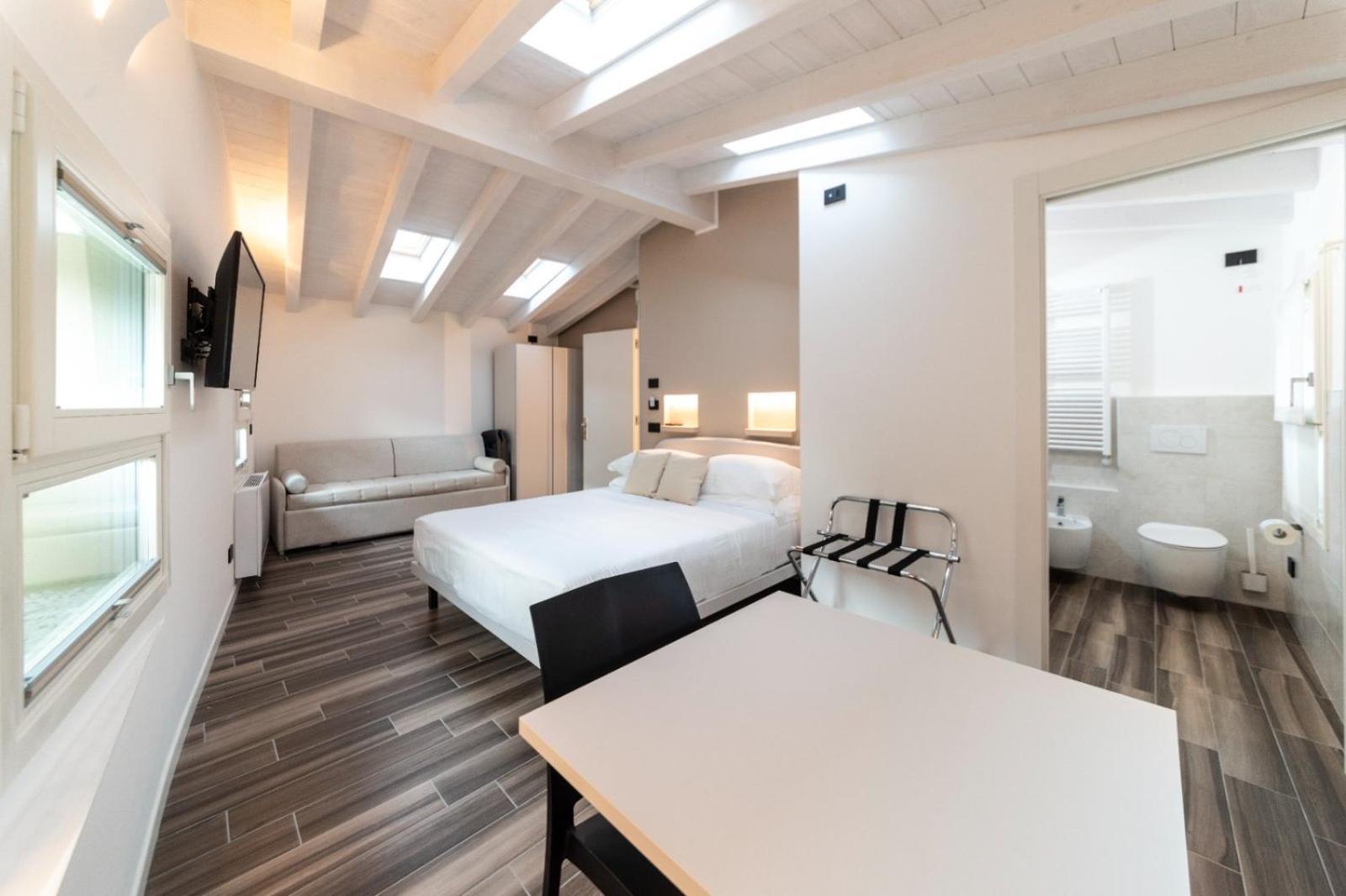 Le Torri Lovere Exterior foto